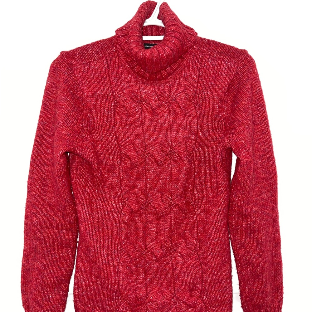 New York & Company Turtleneck Sweater Red Small